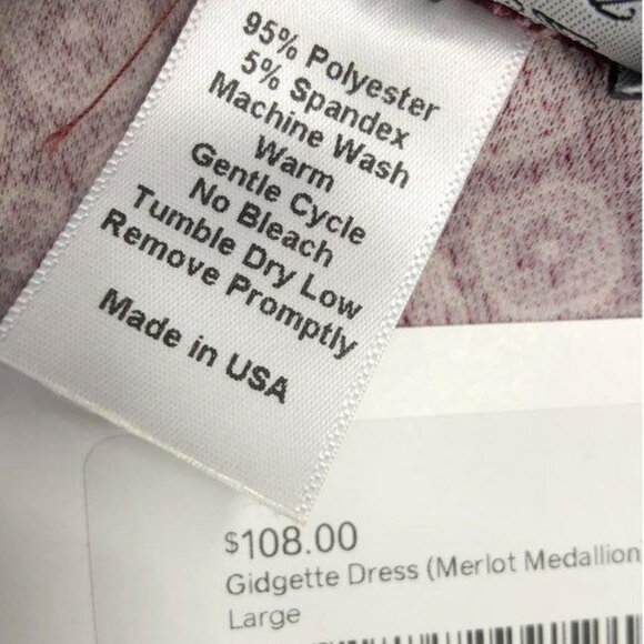 Merlot Medallion Gidgette Dress - Picture 5 of 6